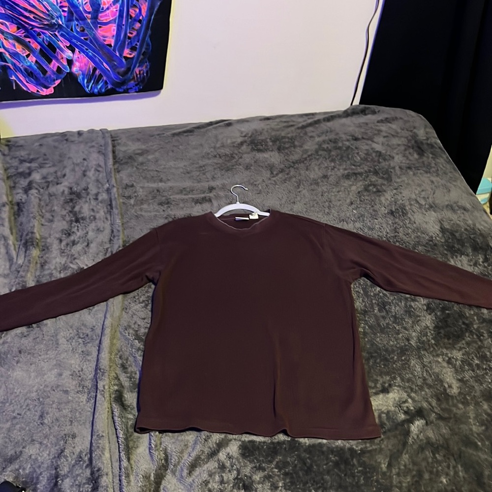 Medium long sleeve sweater
